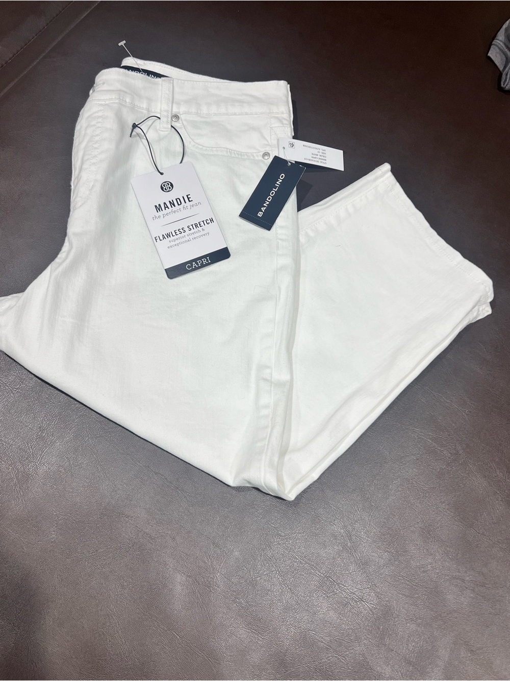 Bandolino White Capri Jeans Cotton Spandex Denim Mid Rise Stretch 5-Pocket 10
